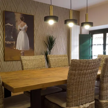 San Pedro Regalado Apartment *