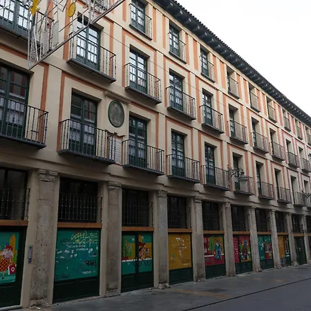 San Pedro Regalado Apartment *